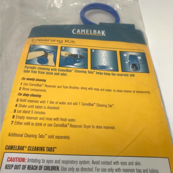 Camelbak Hydration Cleaning Kit Brushes, Tabs, Dryer - Keep Your Gear Fresh - Picture 9 of 9